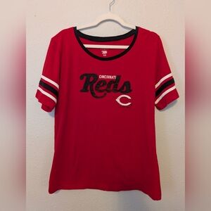 Genuine Merchandise Red Cincinnati Reds Tee